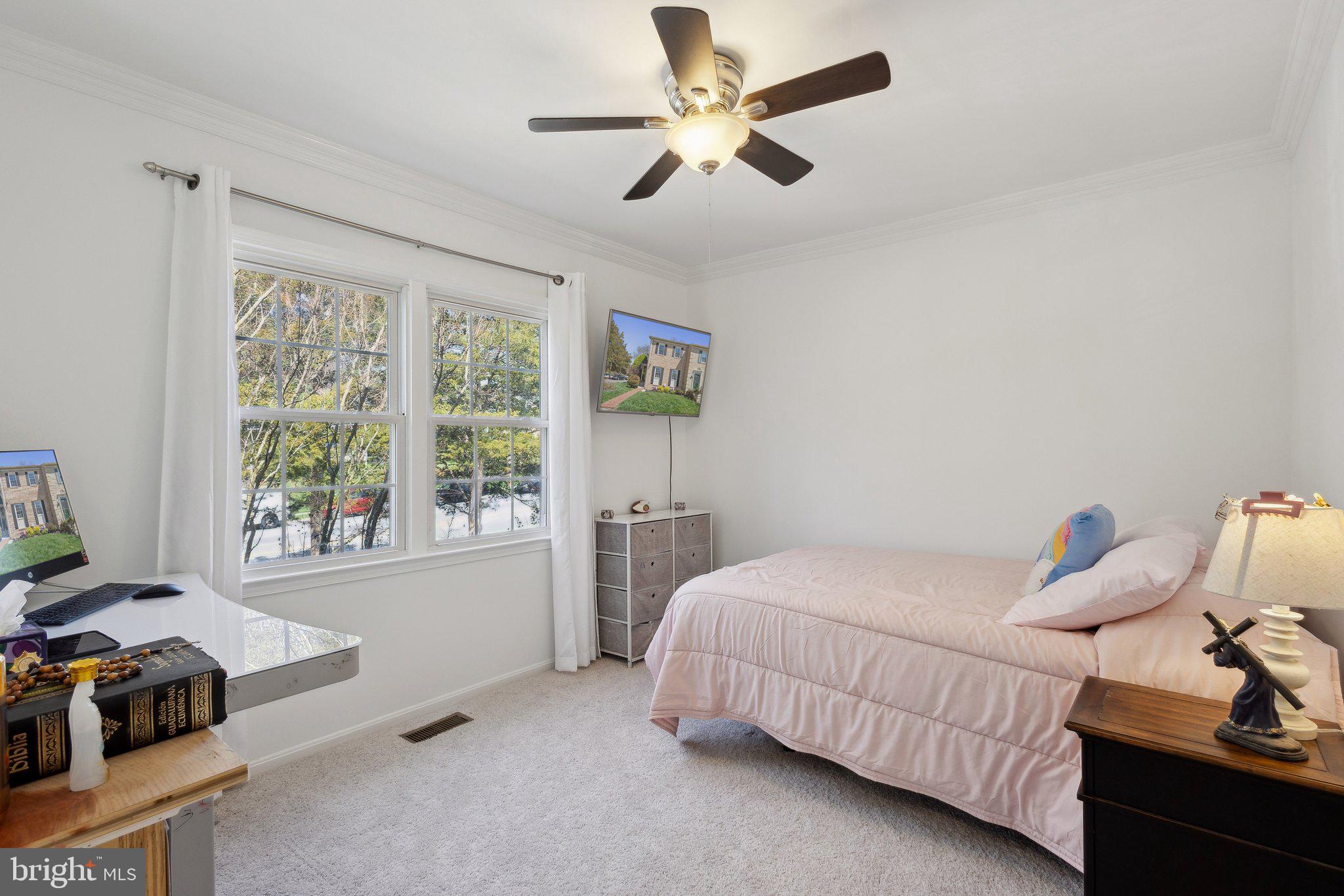 ROYAL COURT - Residential