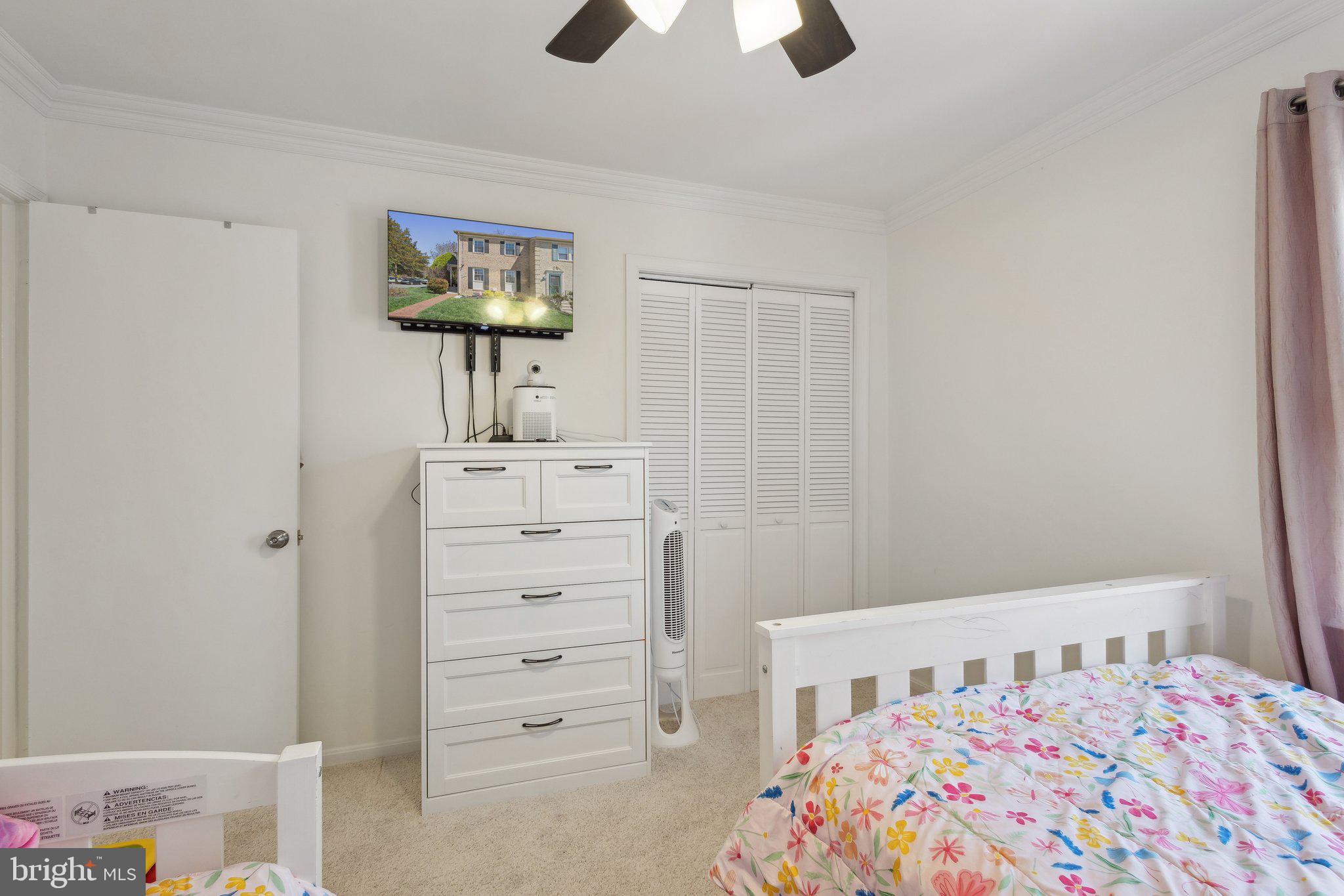 ROYAL COURT - Residential