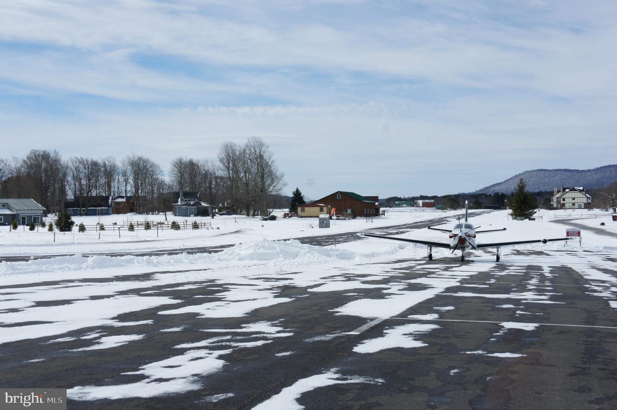 WINDWOOD FLY IN RESORT - Land