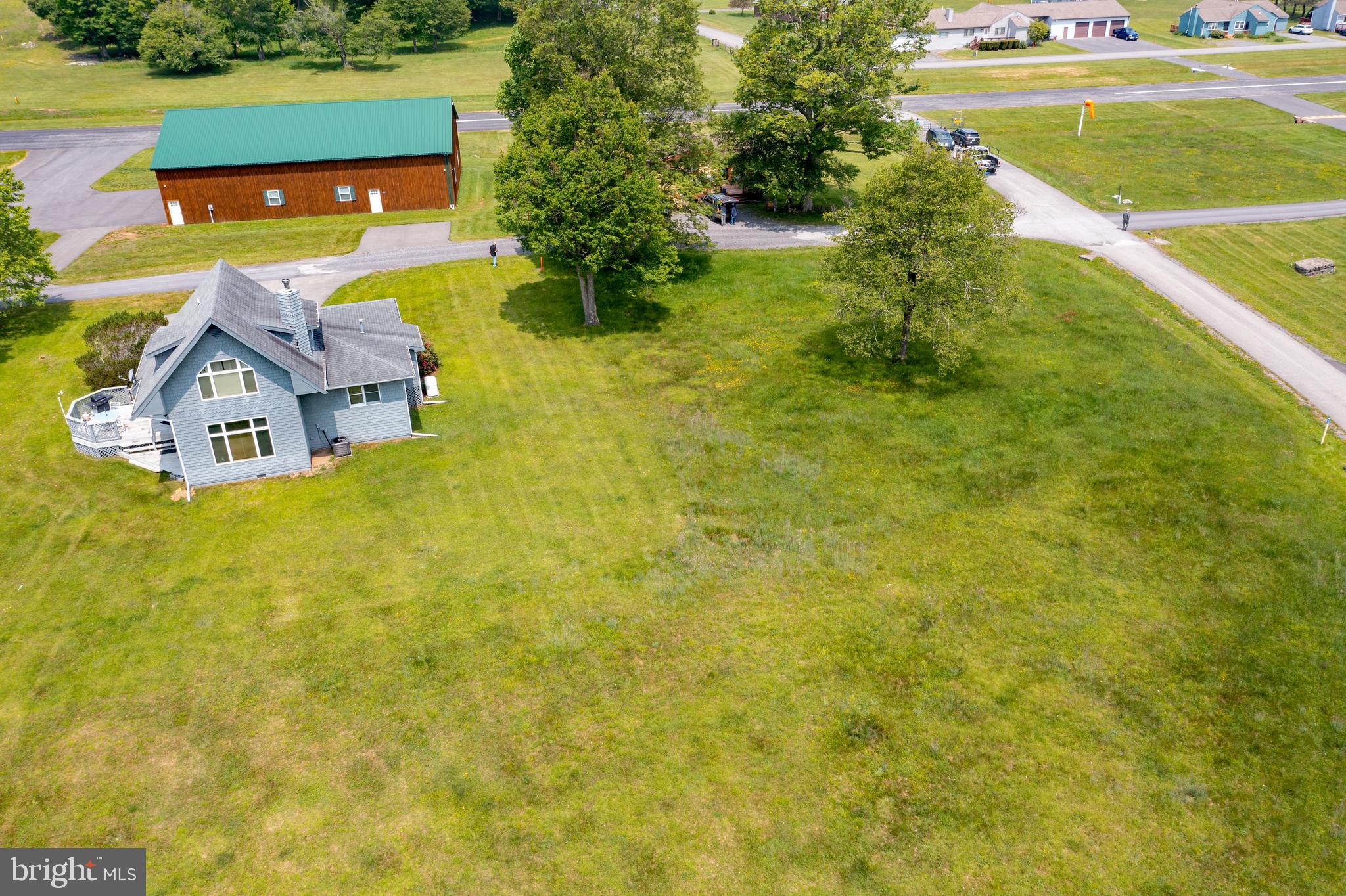 WINDWOOD FLY IN RESORT - Land