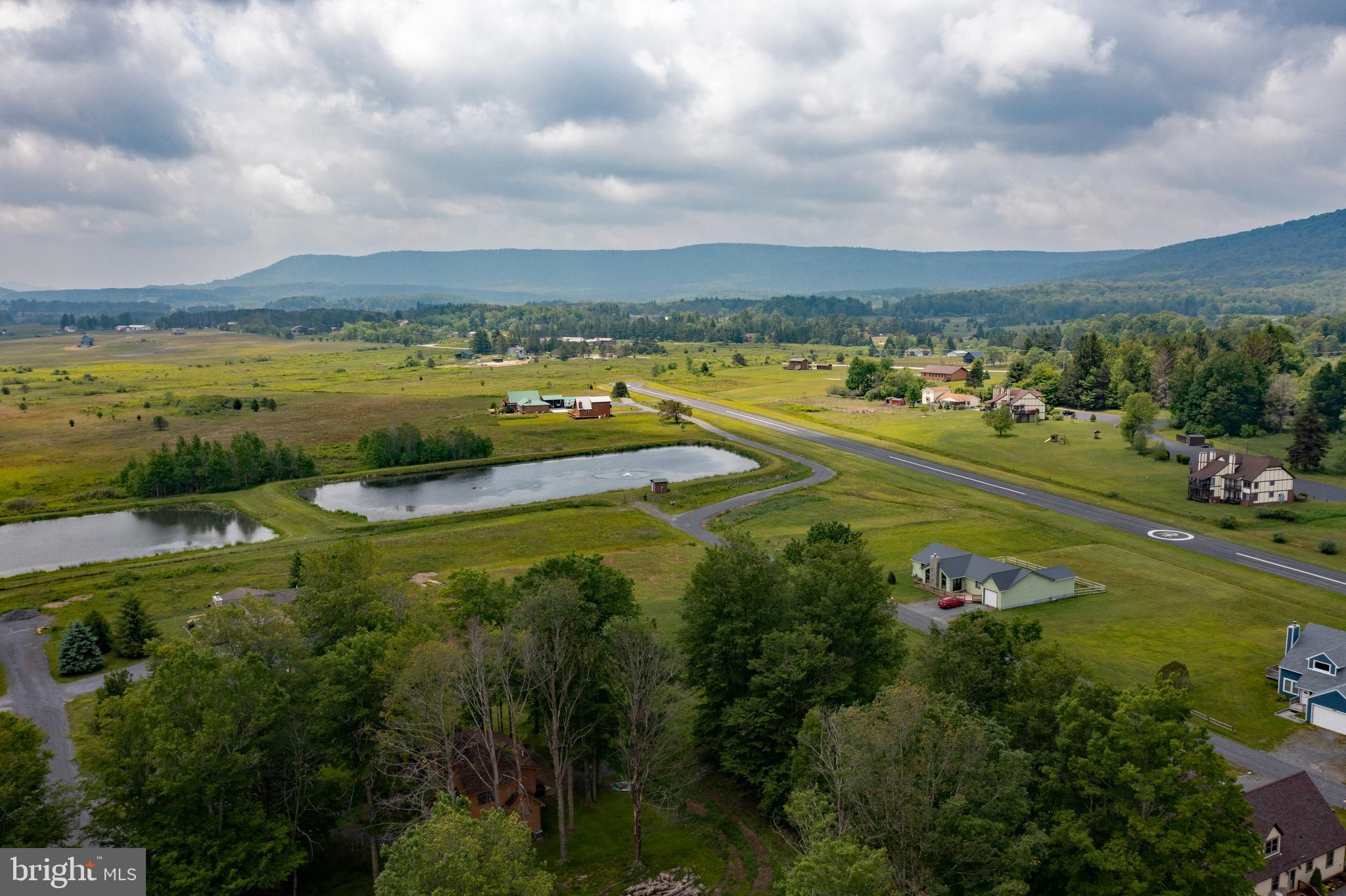 WINDWOOD FLY IN RESORT - Land