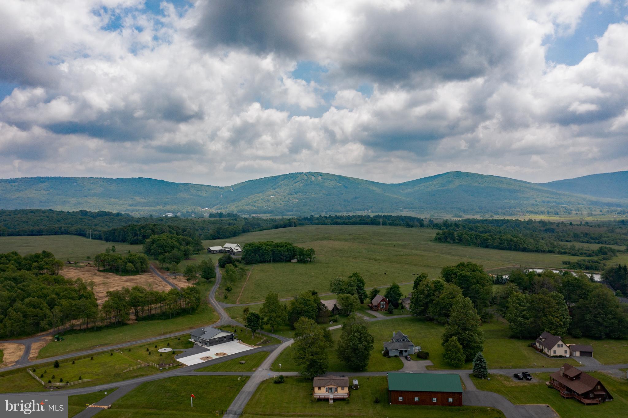 WINDWOOD FLY IN RESORT - Land