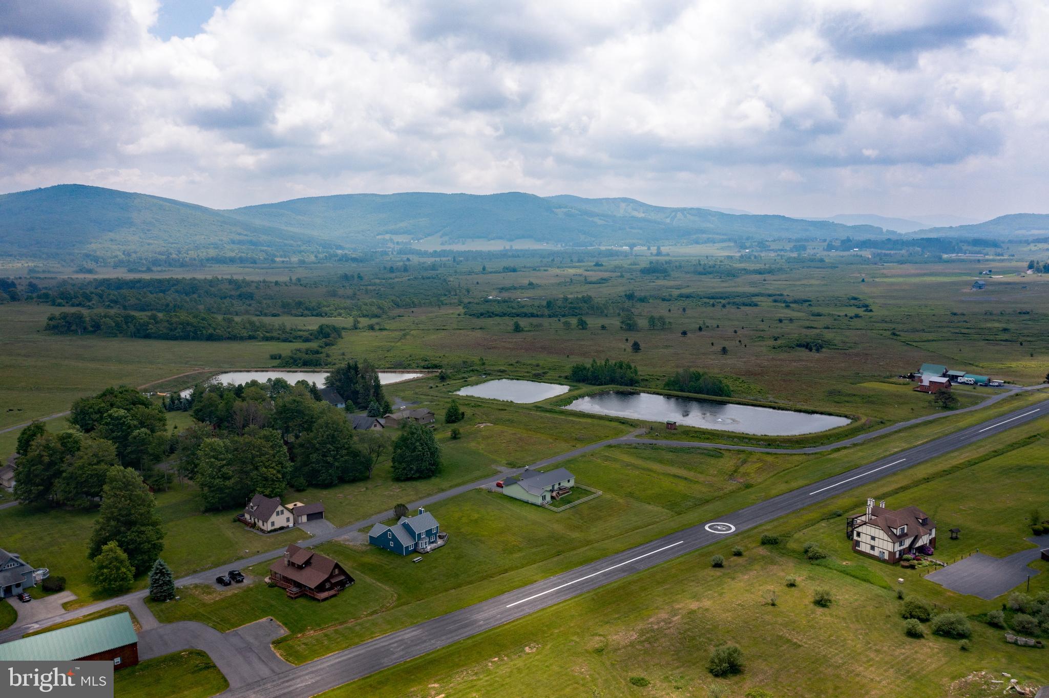 WINDWOOD FLY IN RESORT - Land