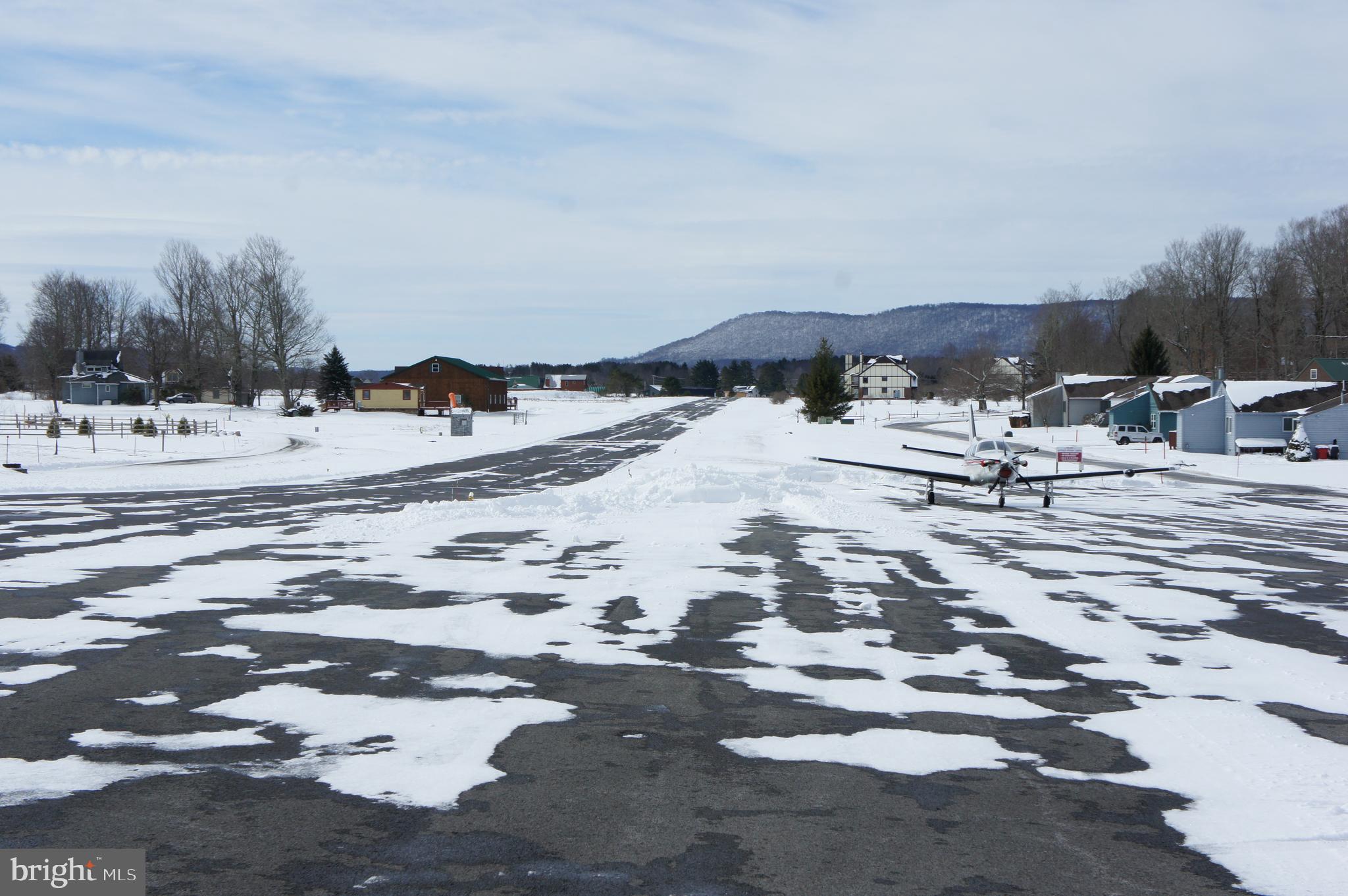 WINDWOOD FLY IN RESORT - Land