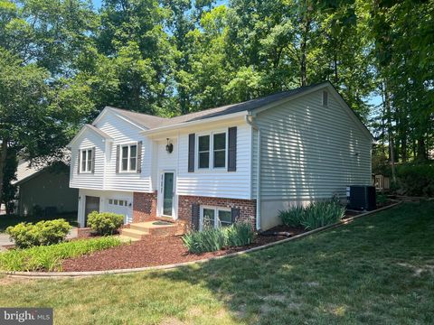 Homes For Rent - 7 S Pointe Lane Ln<br/> FREDERICKSBURG, VA 22405