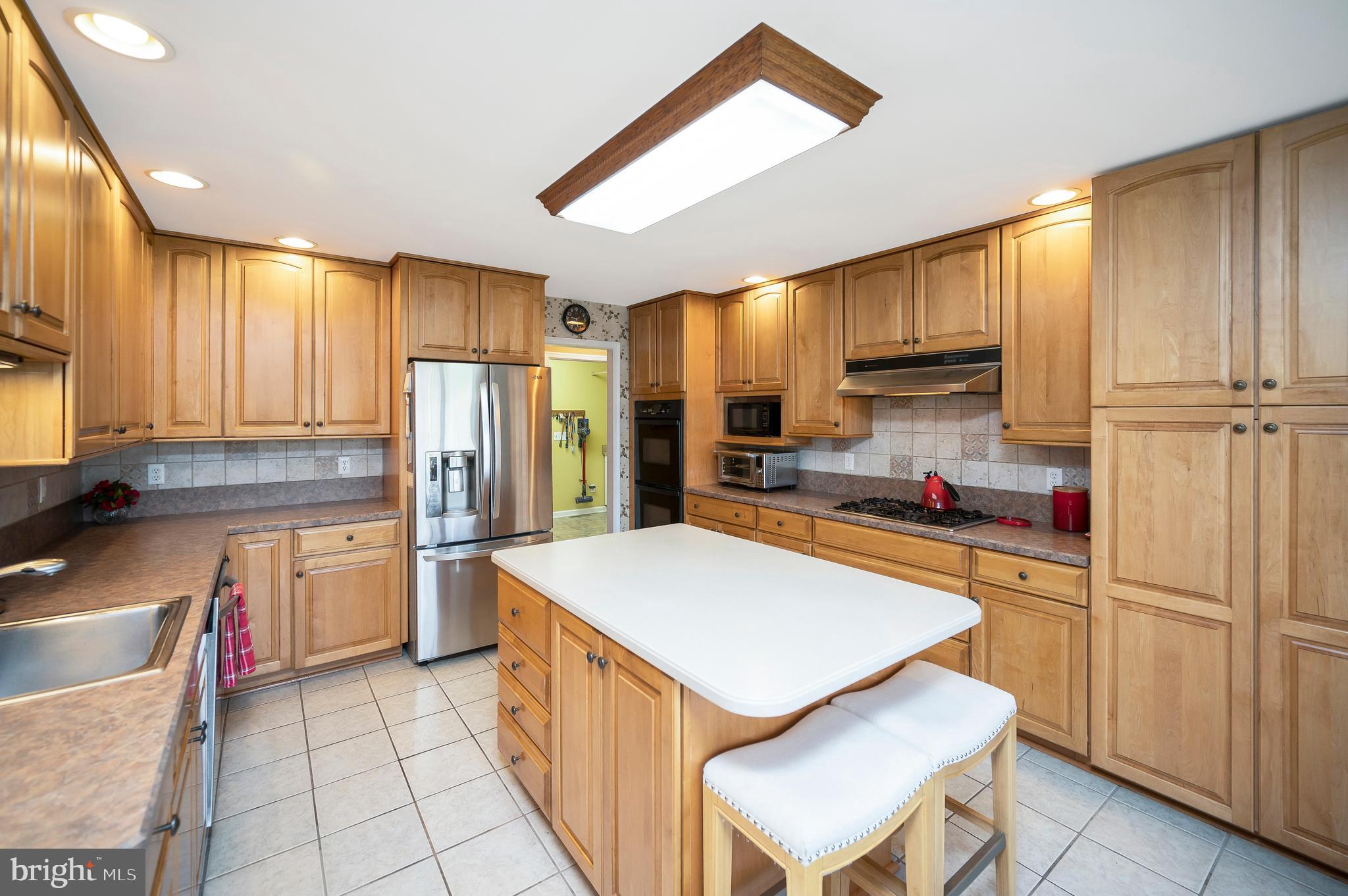 LAKE OF THE WOODS - Residential