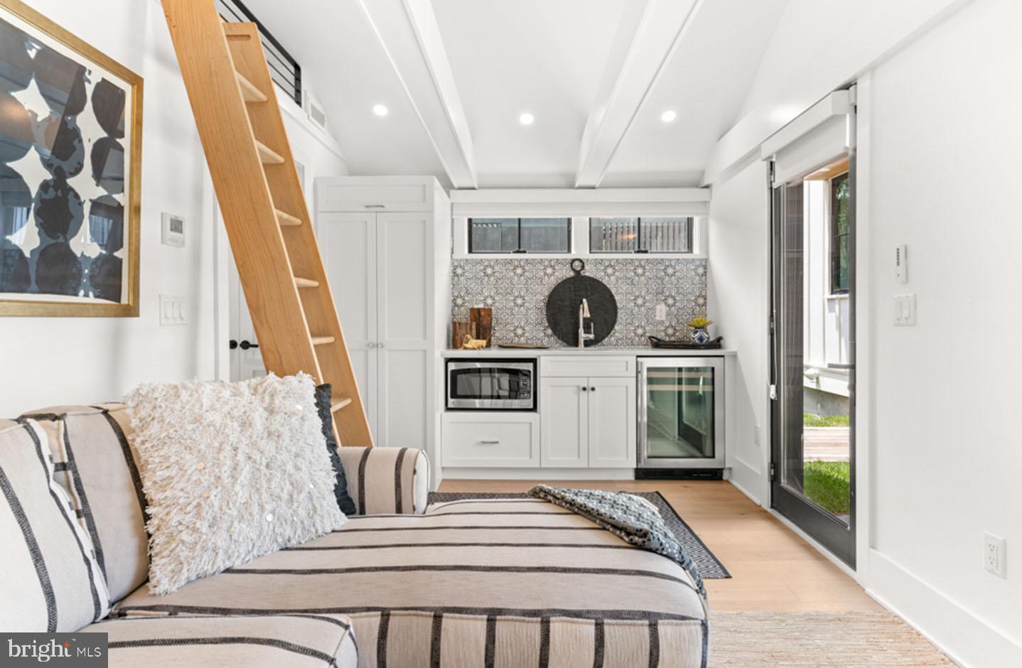 NORTH REHOBOTH - Residential