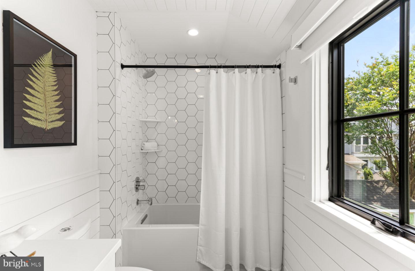 NORTH REHOBOTH - Residential