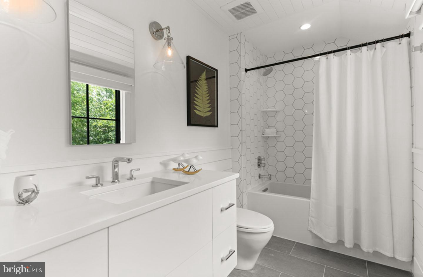 NORTH REHOBOTH - Residential