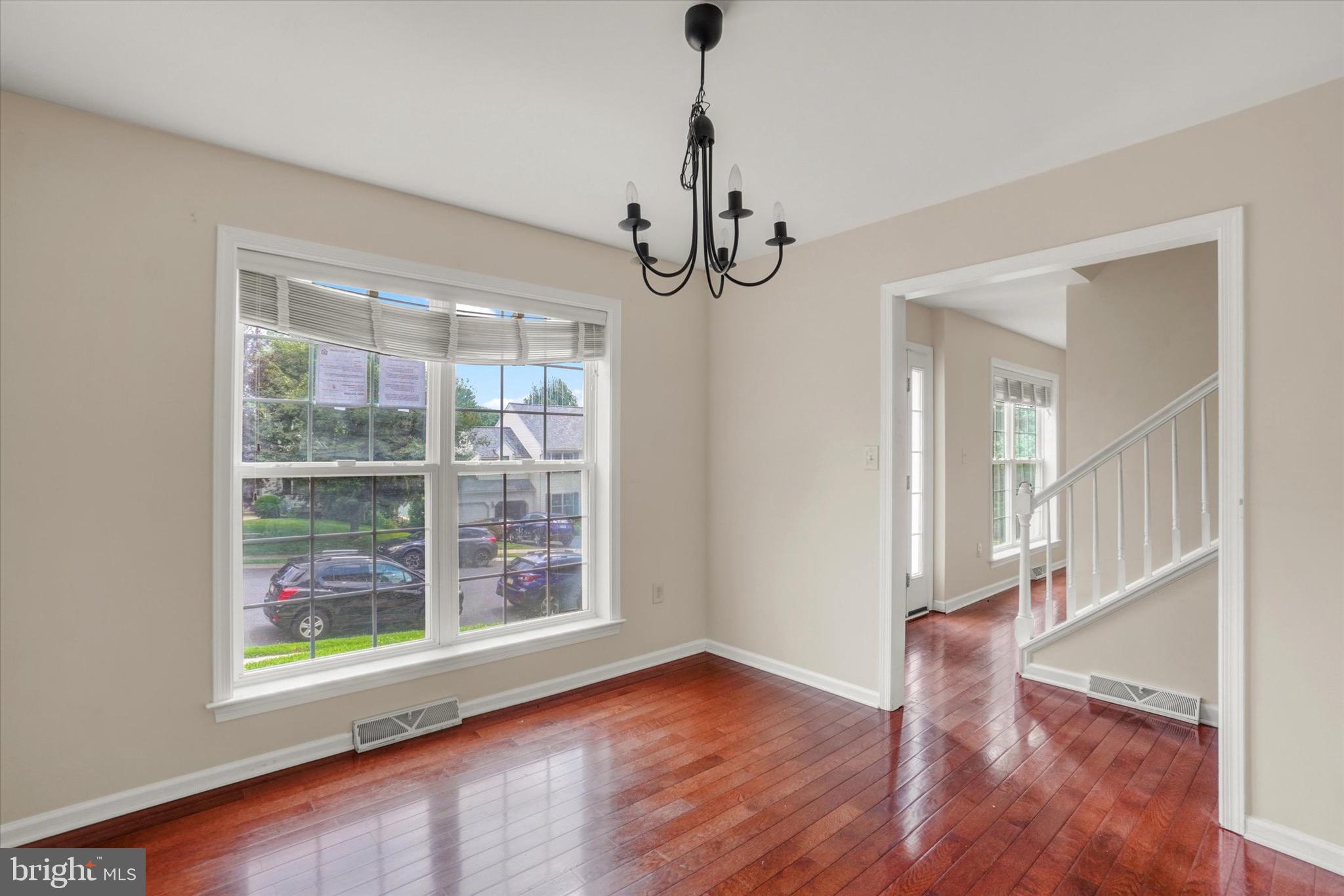 17 EAGLETON DRIVE