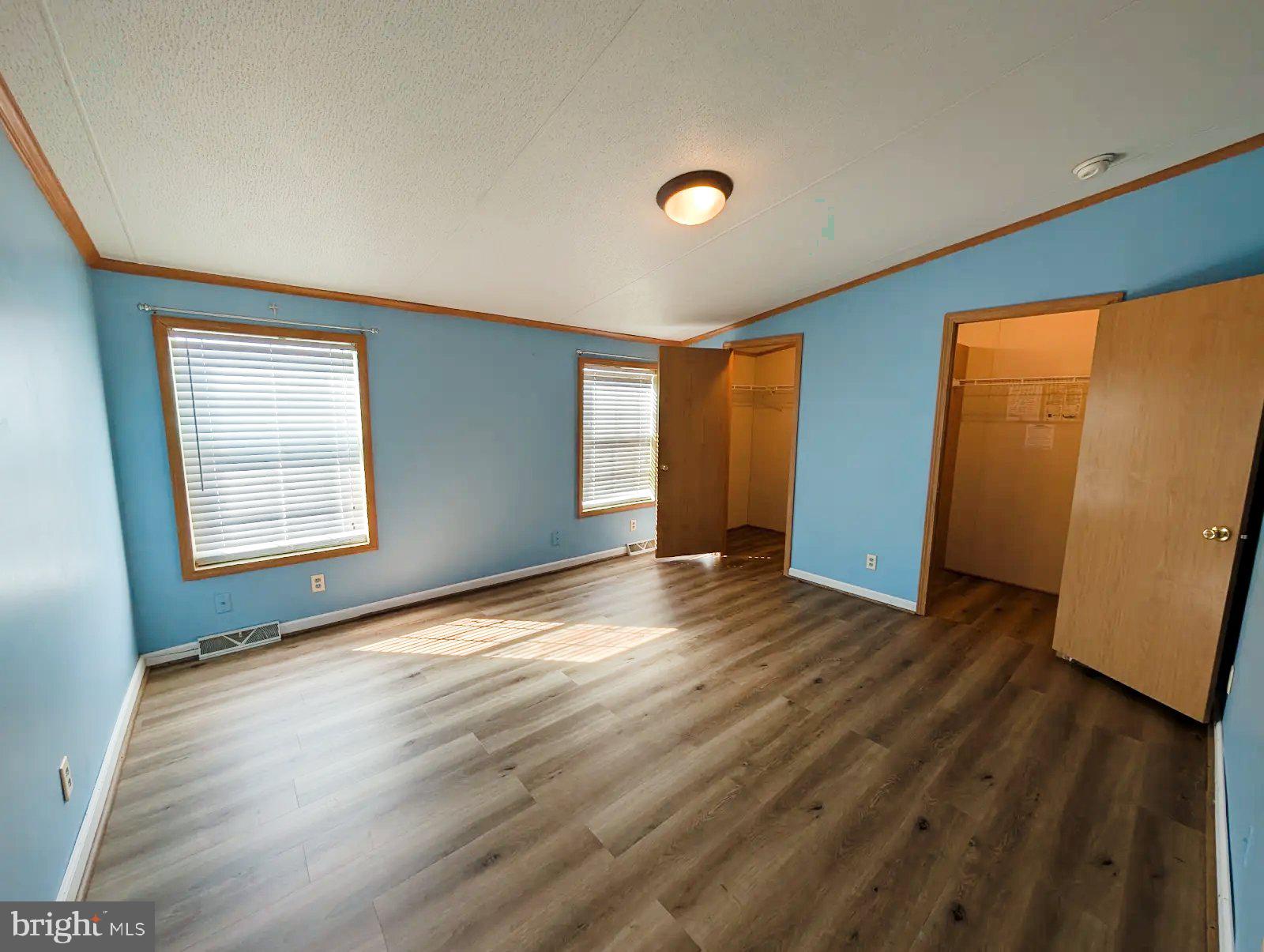 16846 LONGFELLOW COURT