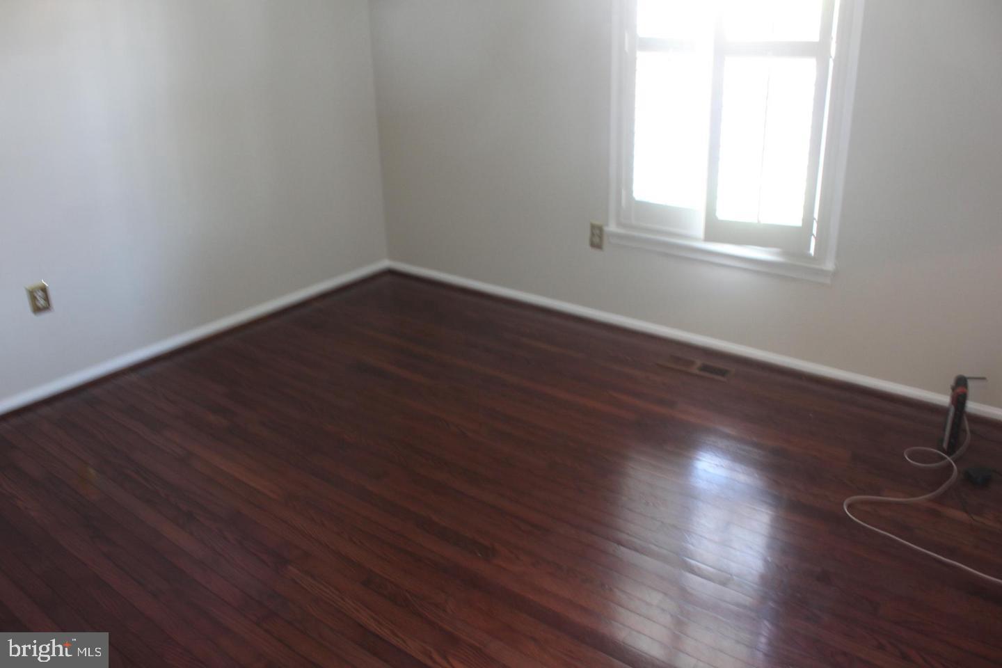 BORNEHAM WOOD - Residential Lease