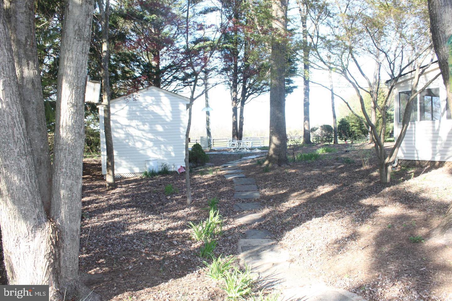 BORNEHAM WOOD - Residential Lease