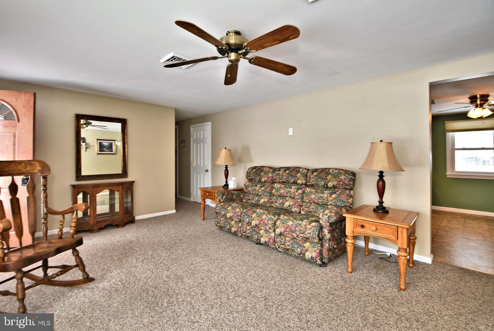 AMITY GARDENS - Residential