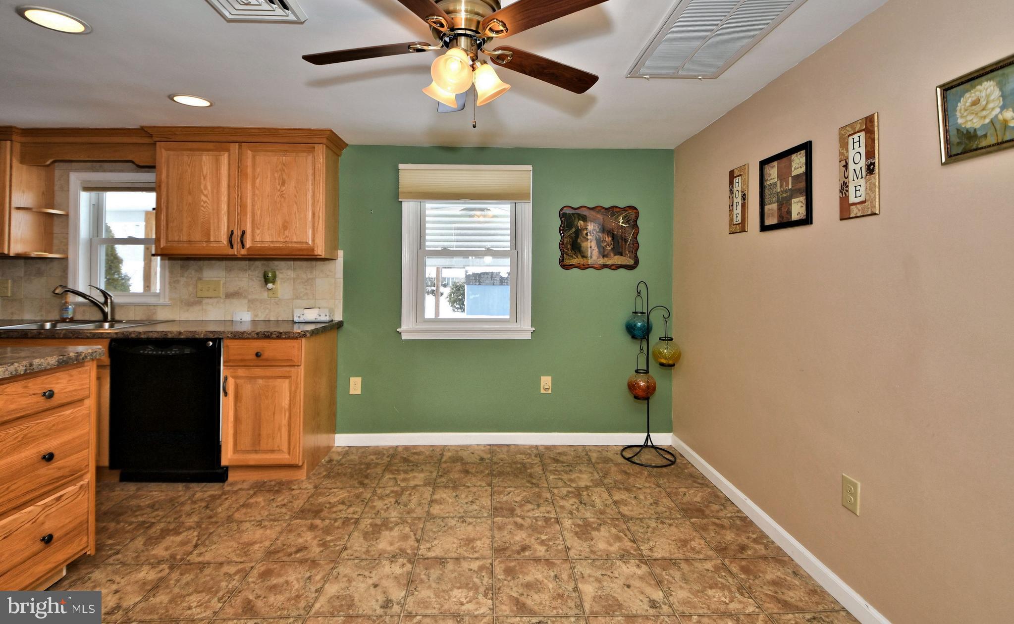 AMITY GARDENS - Residential