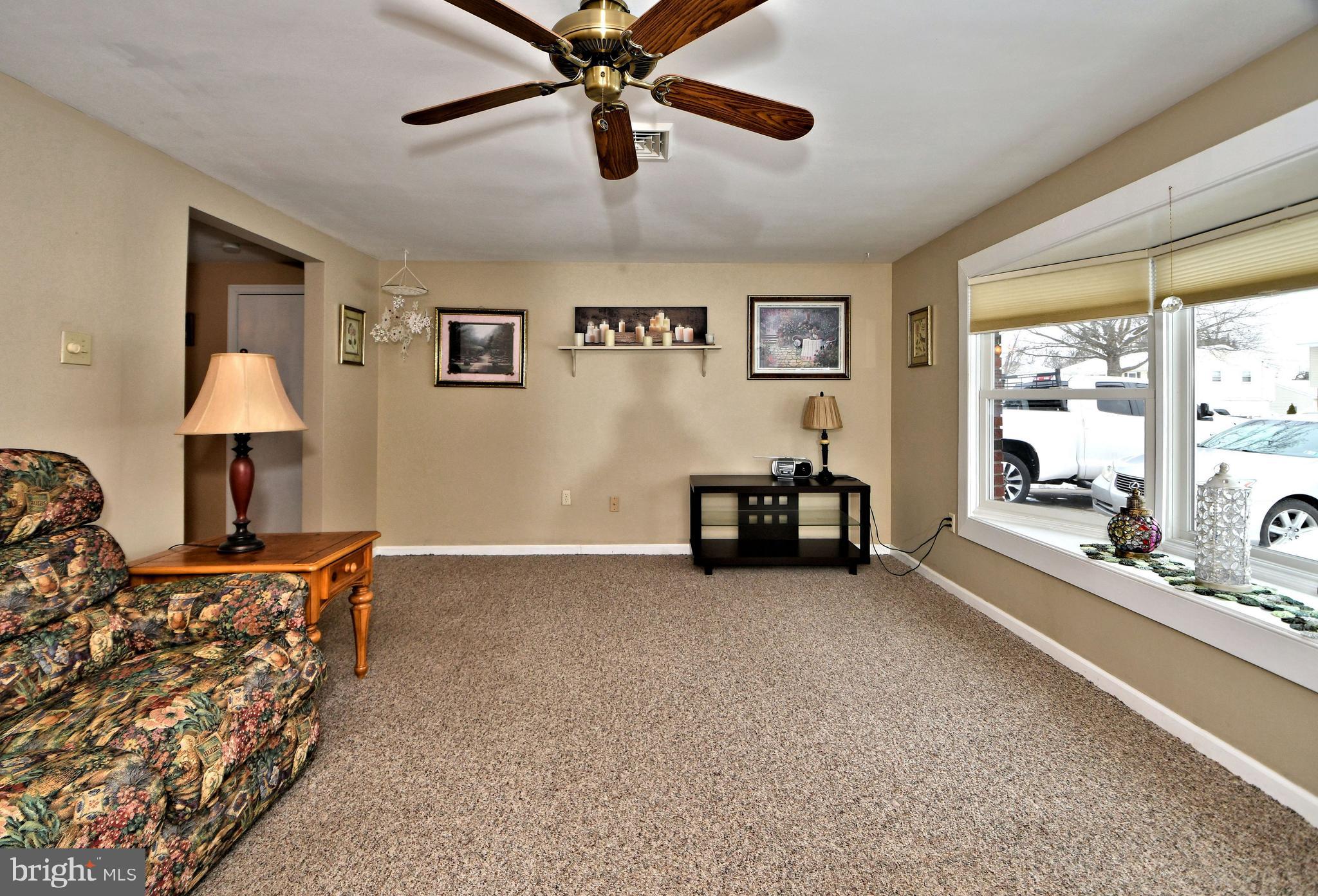 AMITY GARDENS - Residential