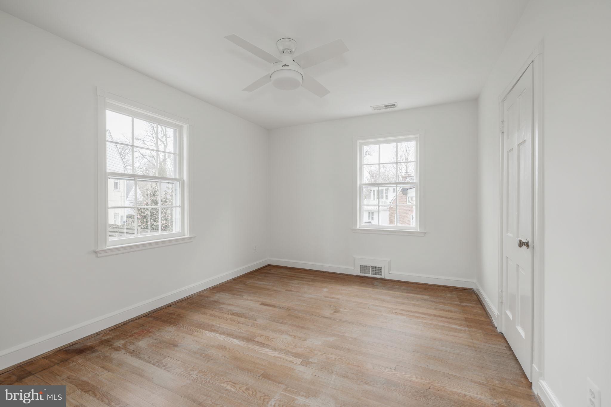 ROLLINGWOOD - Residential