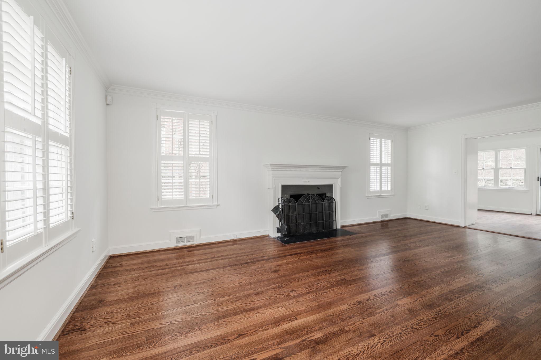 ROLLINGWOOD - Residential