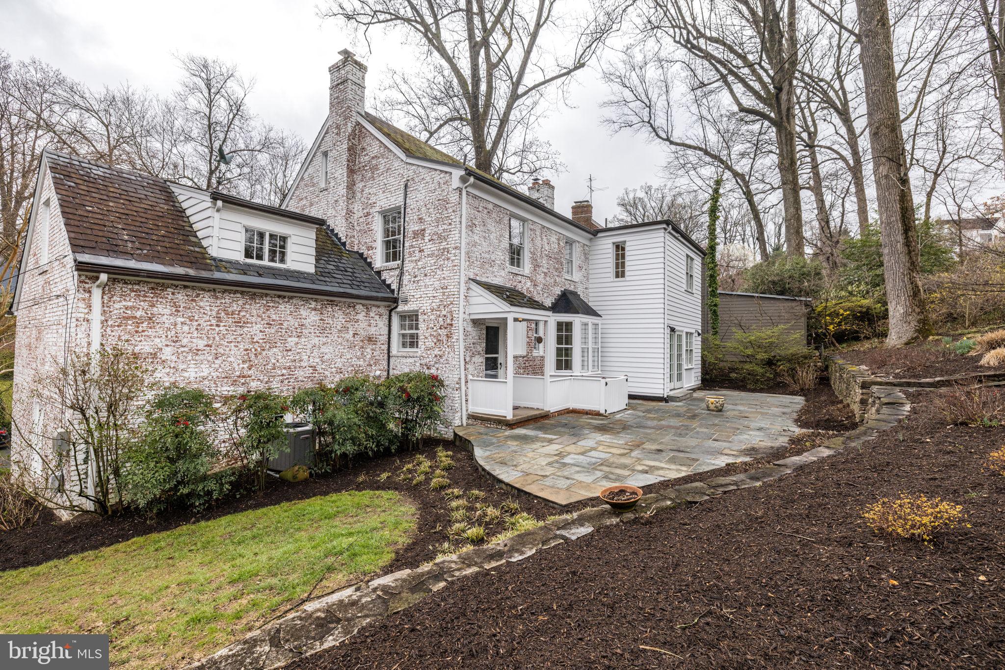 ROLLINGWOOD - Residential