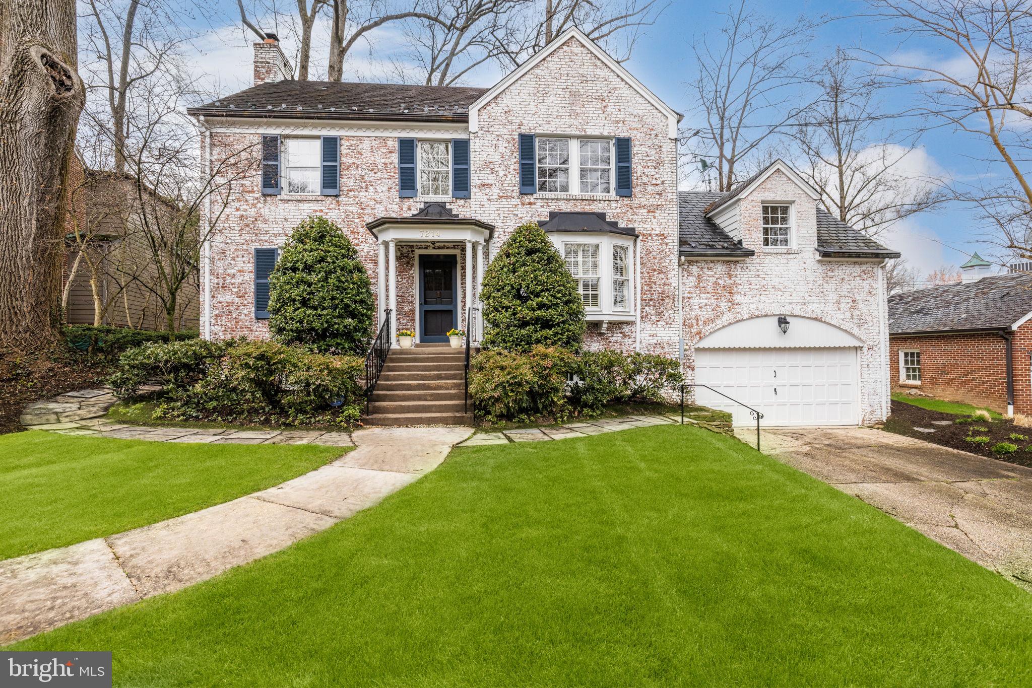 ROLLINGWOOD - Residential