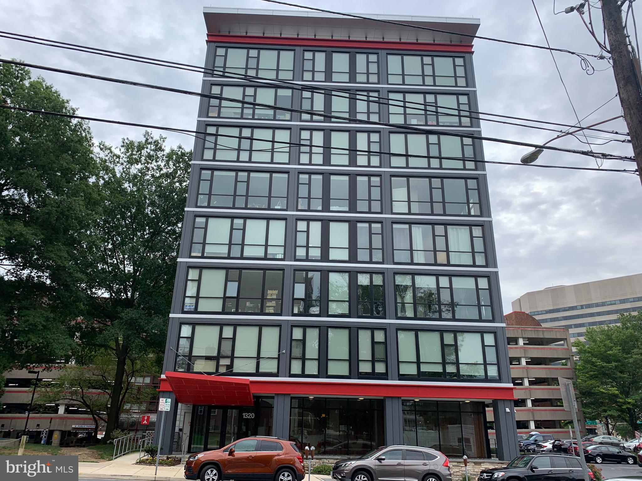 Luxury studio/ one bath Living at The Octave building in the heart of Downtown Silver Spring! Beautiful open floor plan, high-end finishes, stainless steel appliances & hardwood throughout! Front loading washer/dryer in unit & large closets. Building features communal indoor bike storage, rooftop lounge and sundeck. Stunning views of Downtown Silver Spring! This luxury building is super modern and one of a kind! Seconds to Bus, Metro, Shopping, Restaurants, Starbucks, 7-eleven, The Fillmore, Downtown Silver Spring and SO MUCH MORE! 2 building required Move-in fees apply ($300 non refundable and $500 refundable).