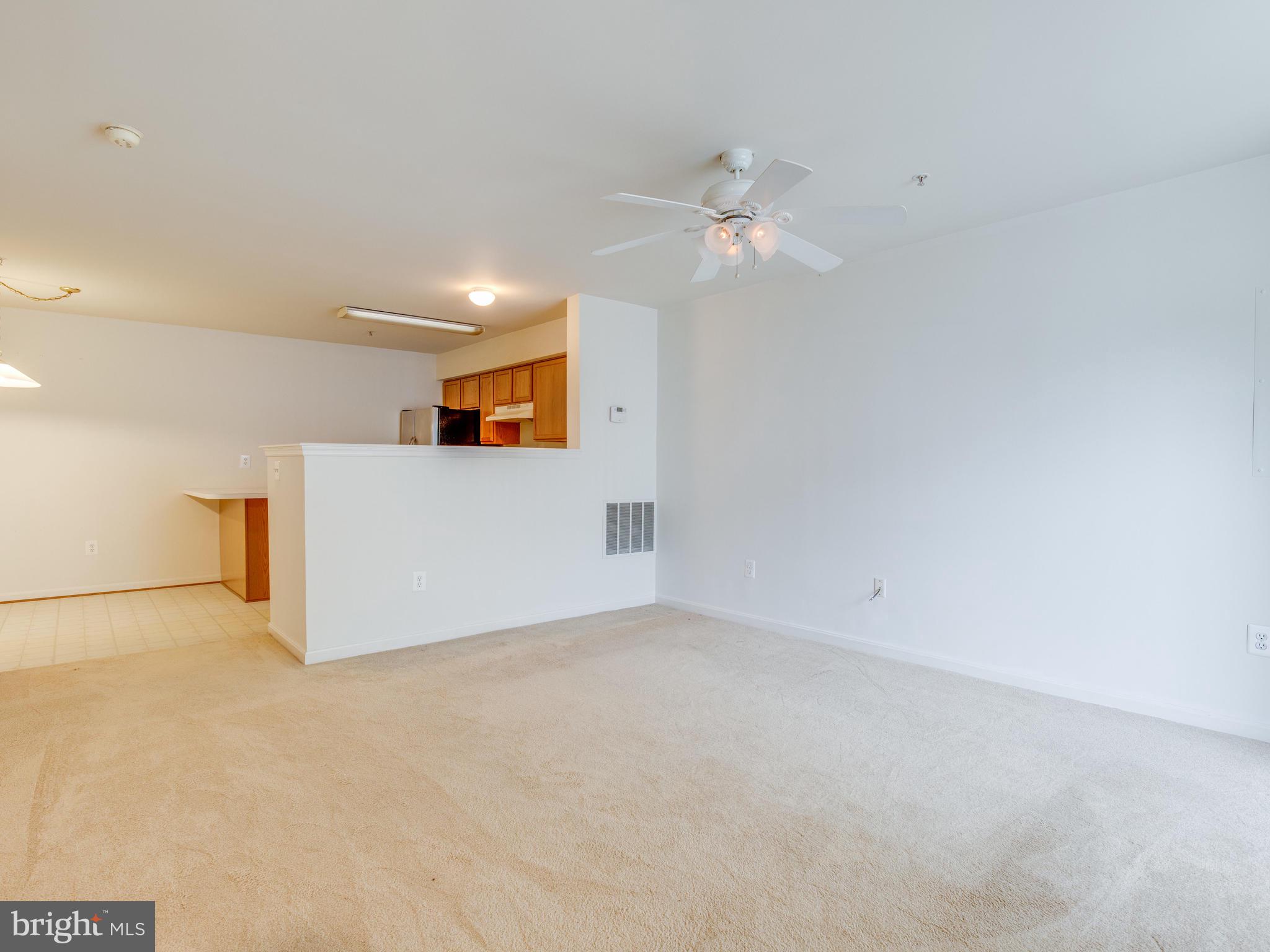 CLOVERLEAF COMMONS - Residential