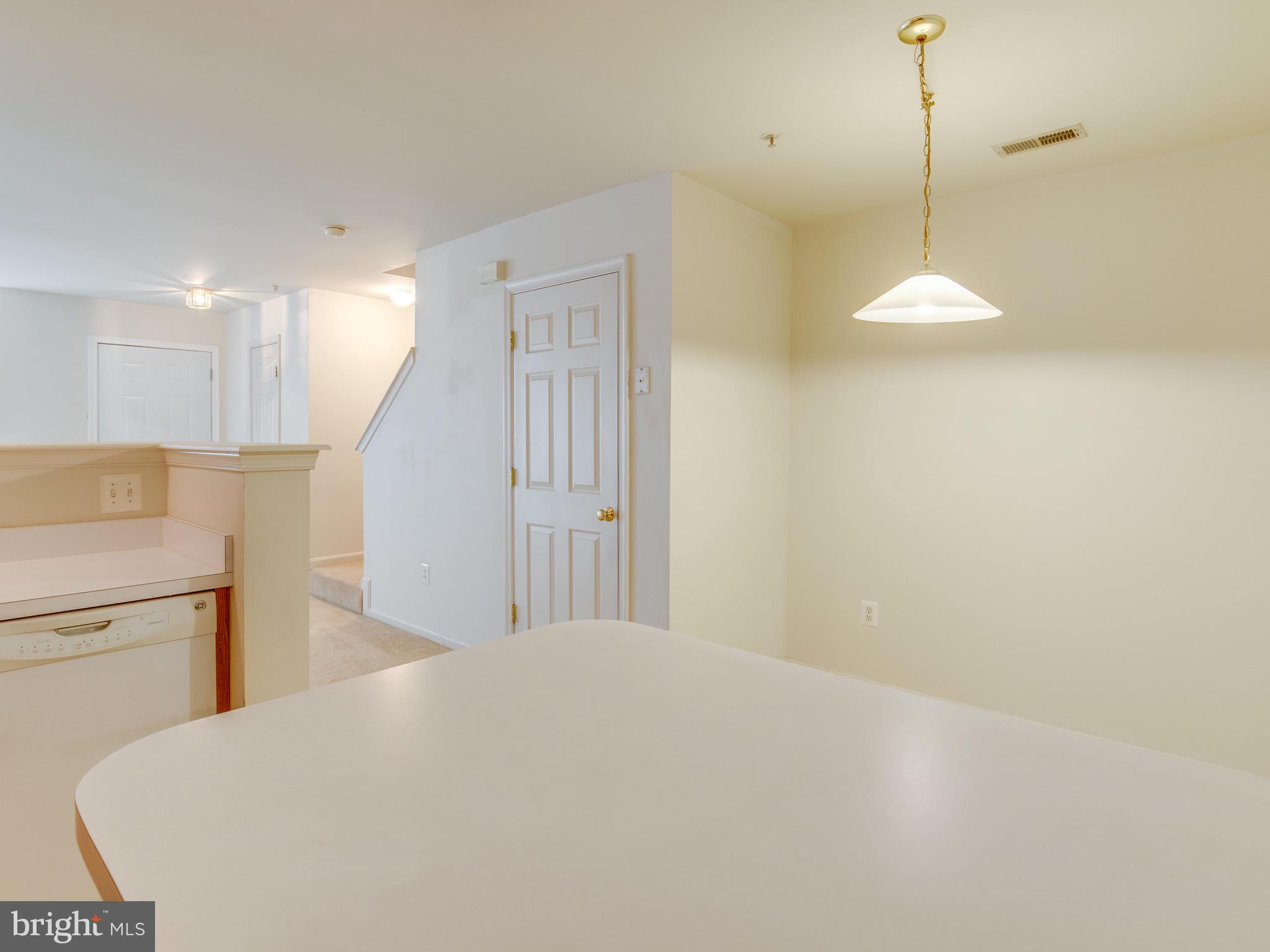 CLOVERLEAF COMMONS - Residential