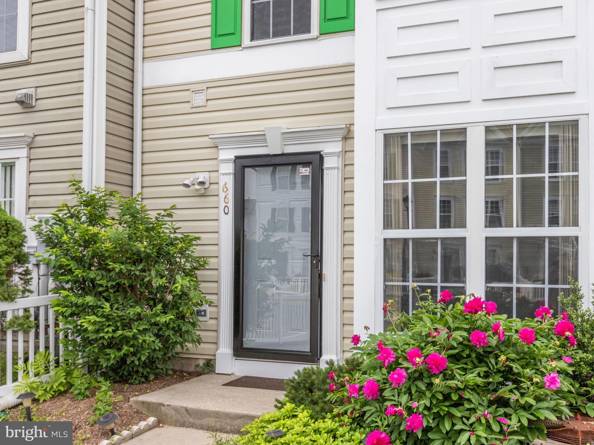 CLOVERLEAF COMMONS - Residential