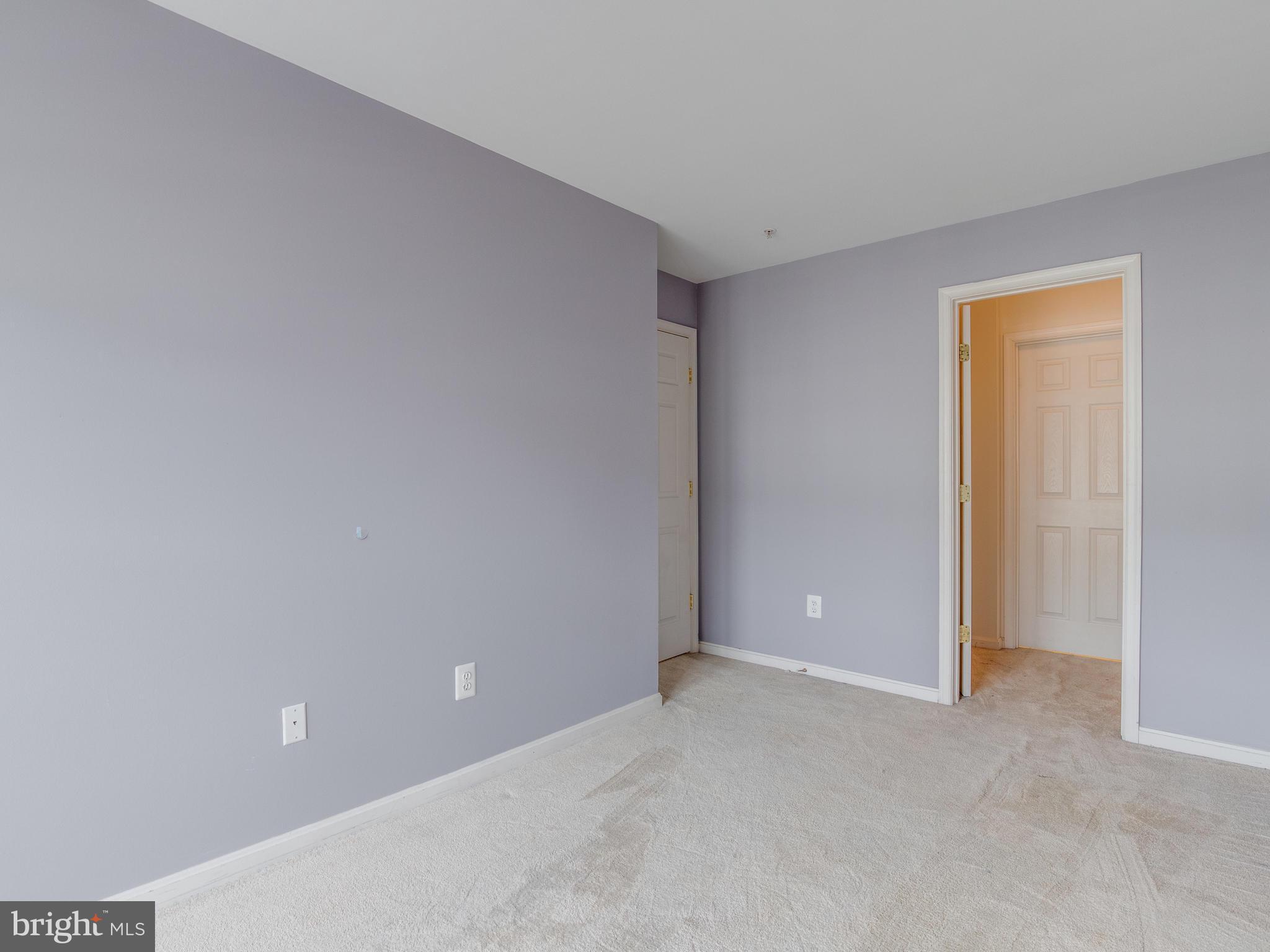 CLOVERLEAF COMMONS - Residential