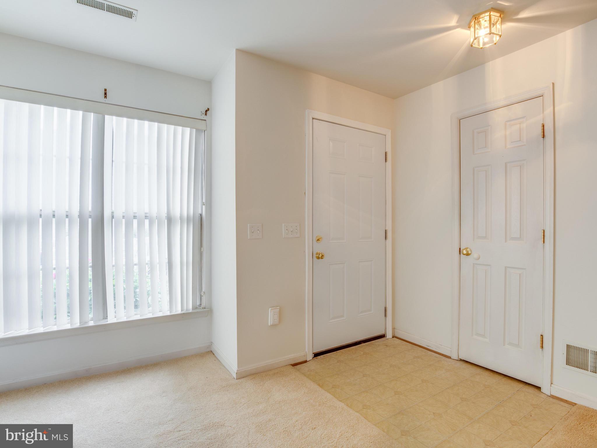 CLOVERLEAF COMMONS - Residential