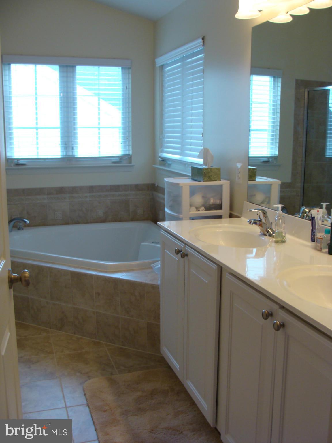 PORT POTOMAC - Residential Lease