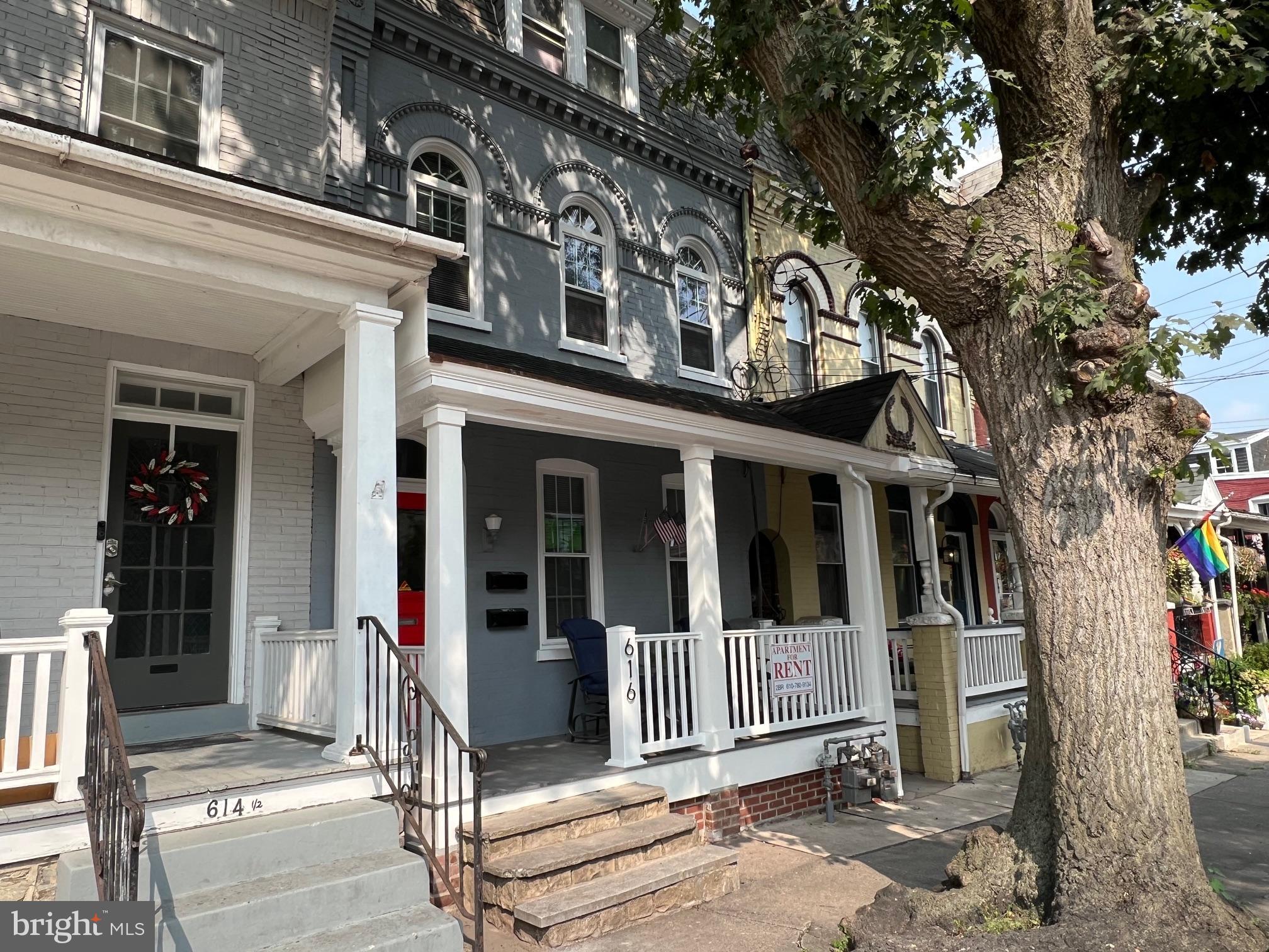Recently remodeled, this 3 bedroom apartment offers a new kitchen, bathroom, painting and new floor covering. It is conveniently located on a quiet street within minutes of stores, restaurants and easy access to Rt 30, Rt 222 and beyond. Enjoy the up scale neighborhood and walk to historic Lancaster where there is always plenty to do. Sorry, no pets, or smokers.