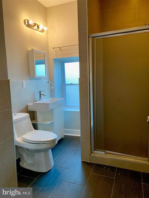 723 SANSOM STREET 4B