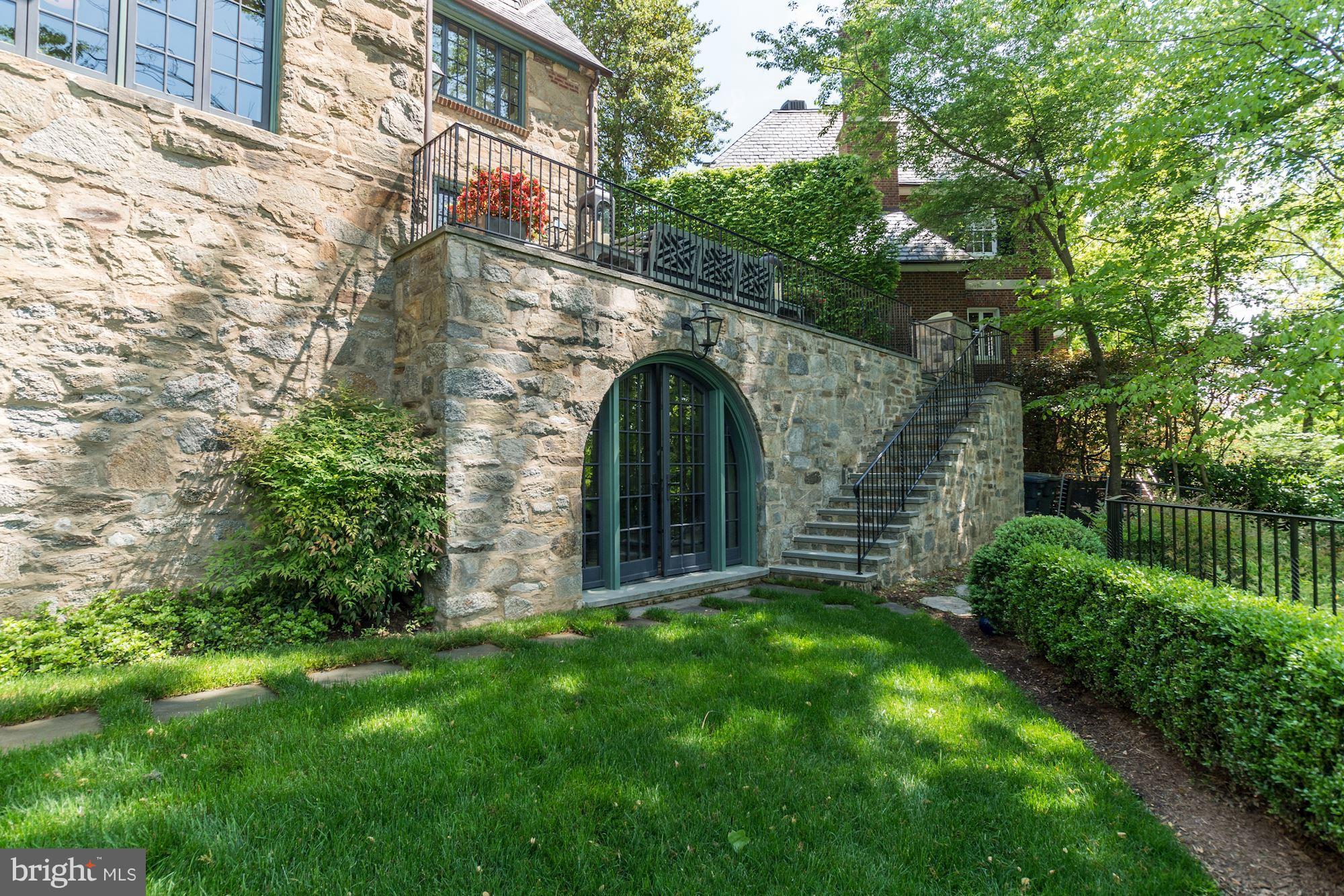 MASSACHUSETTS AVENUE HEIGHTS - Residential