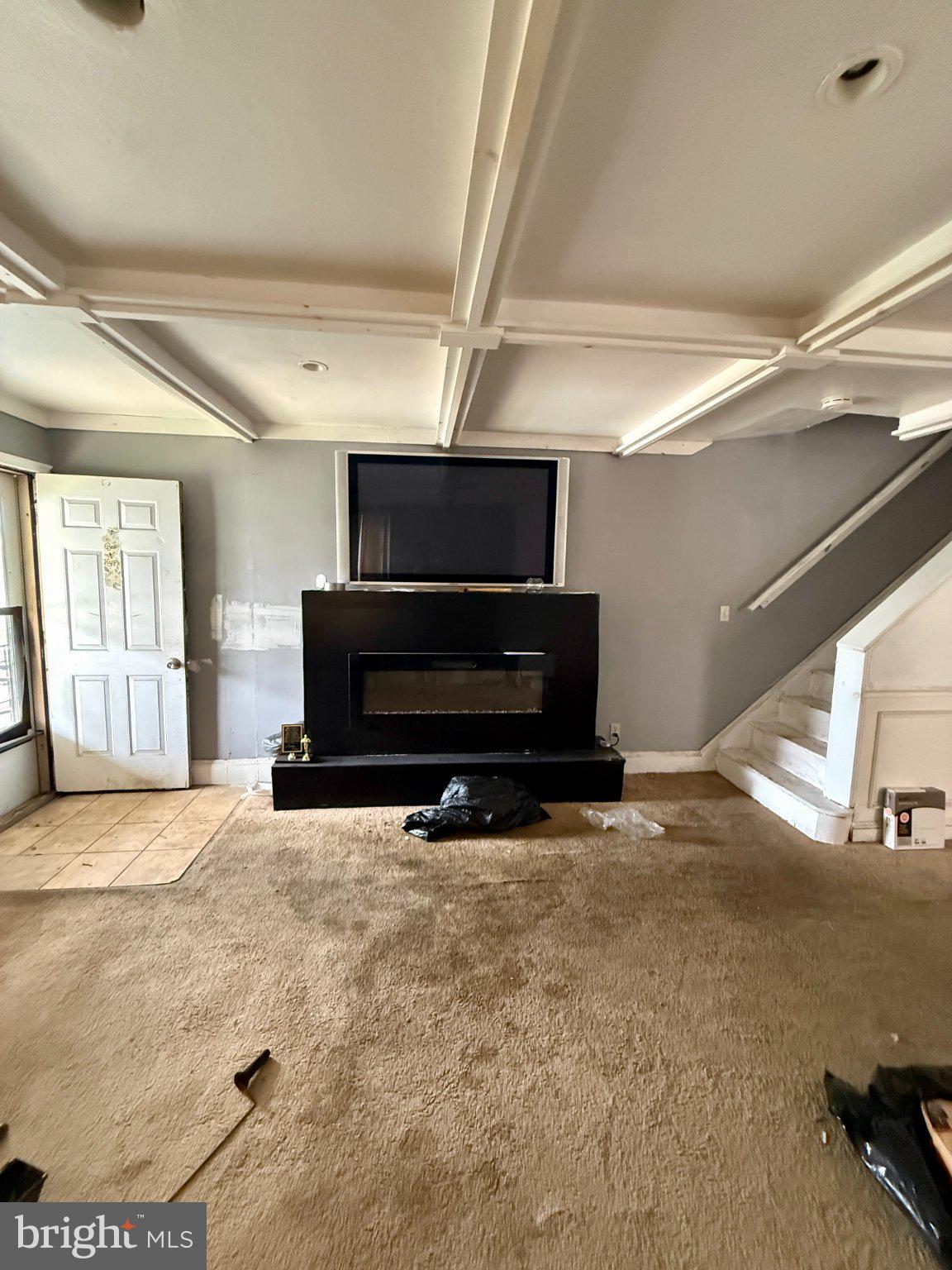 85 WOODLAND AVENUE