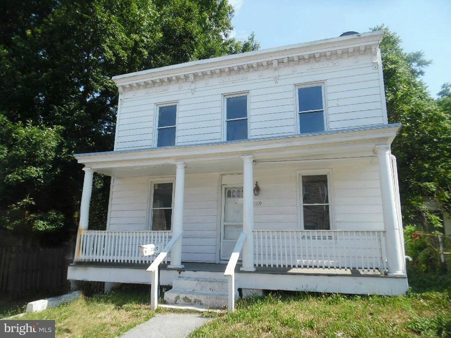 Don't miss this opportunity to own a large colonial home in more than a quarter acre lot! Enjoy spacious room sizes, an eat in kitchen and lots of natural light. Use the basement for storage or finish it for additional living space. The ample rear yard is perfect for warm weather entertaining. Steps from local parks and just minutes from Downtown Baltimore!