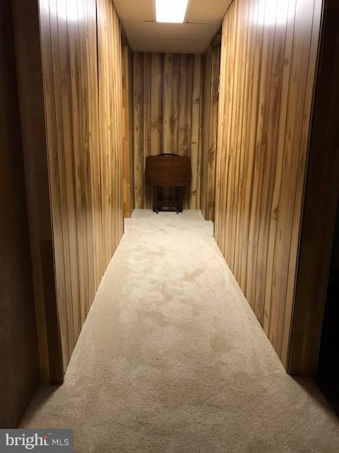 BEVERLY ESTATES - Residential Lease