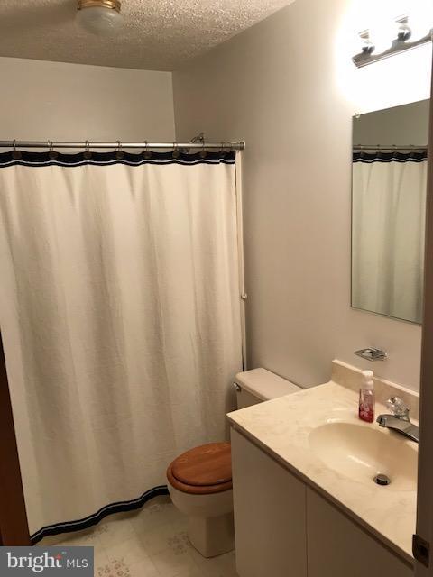 BEVERLY ESTATES - Residential Lease