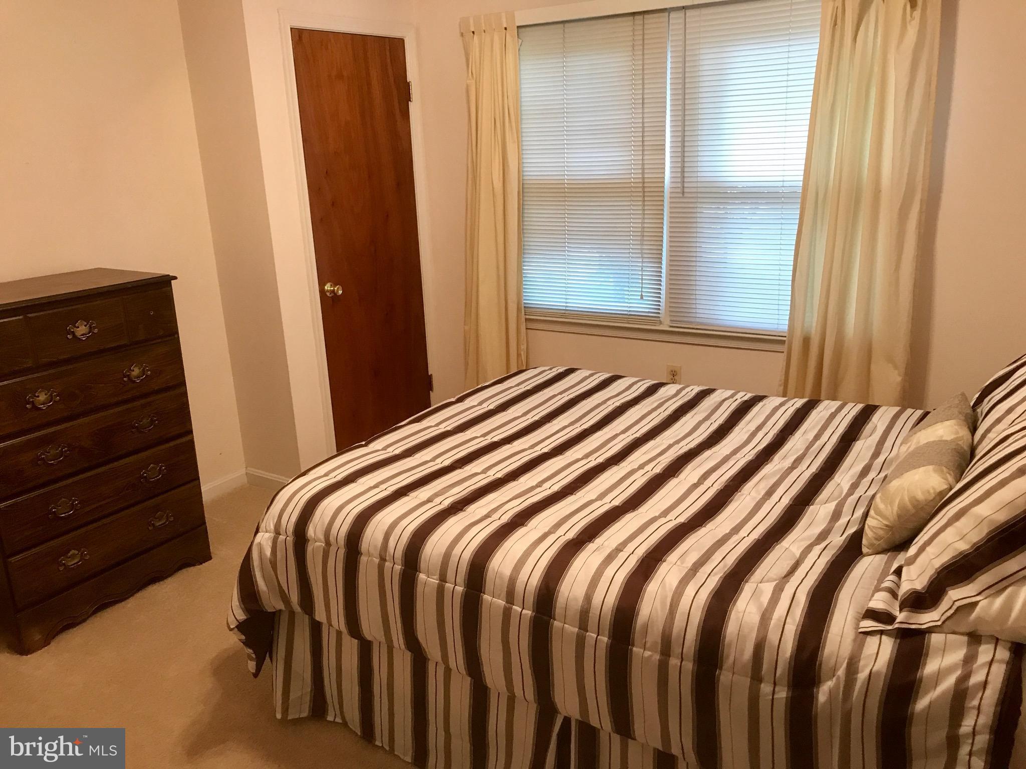 BEVERLY ESTATES - Residential Lease