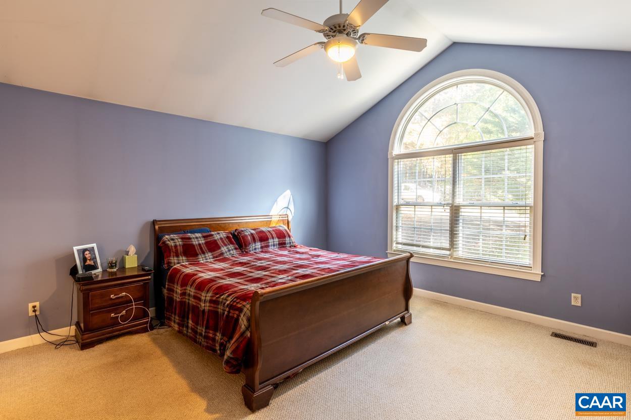 LAKE MONTICELLO - Residential