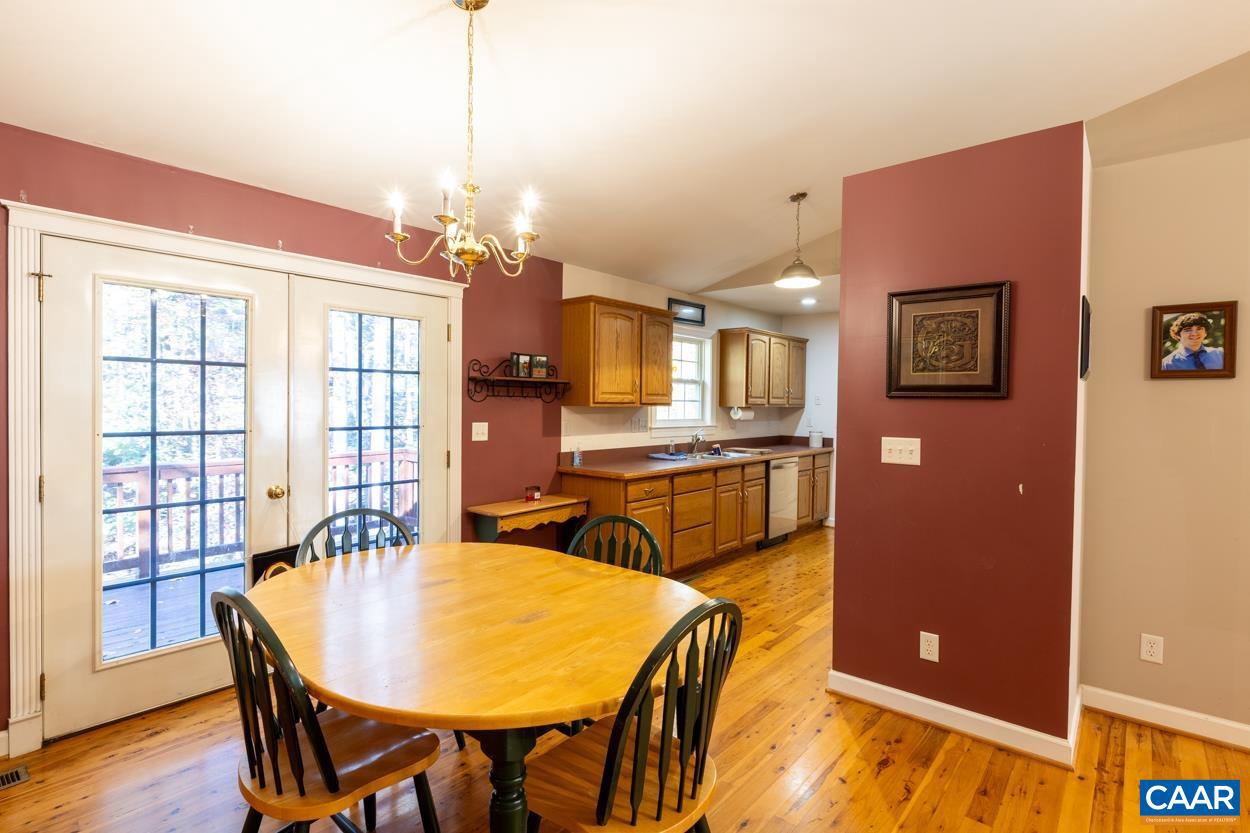 LAKE MONTICELLO - Residential