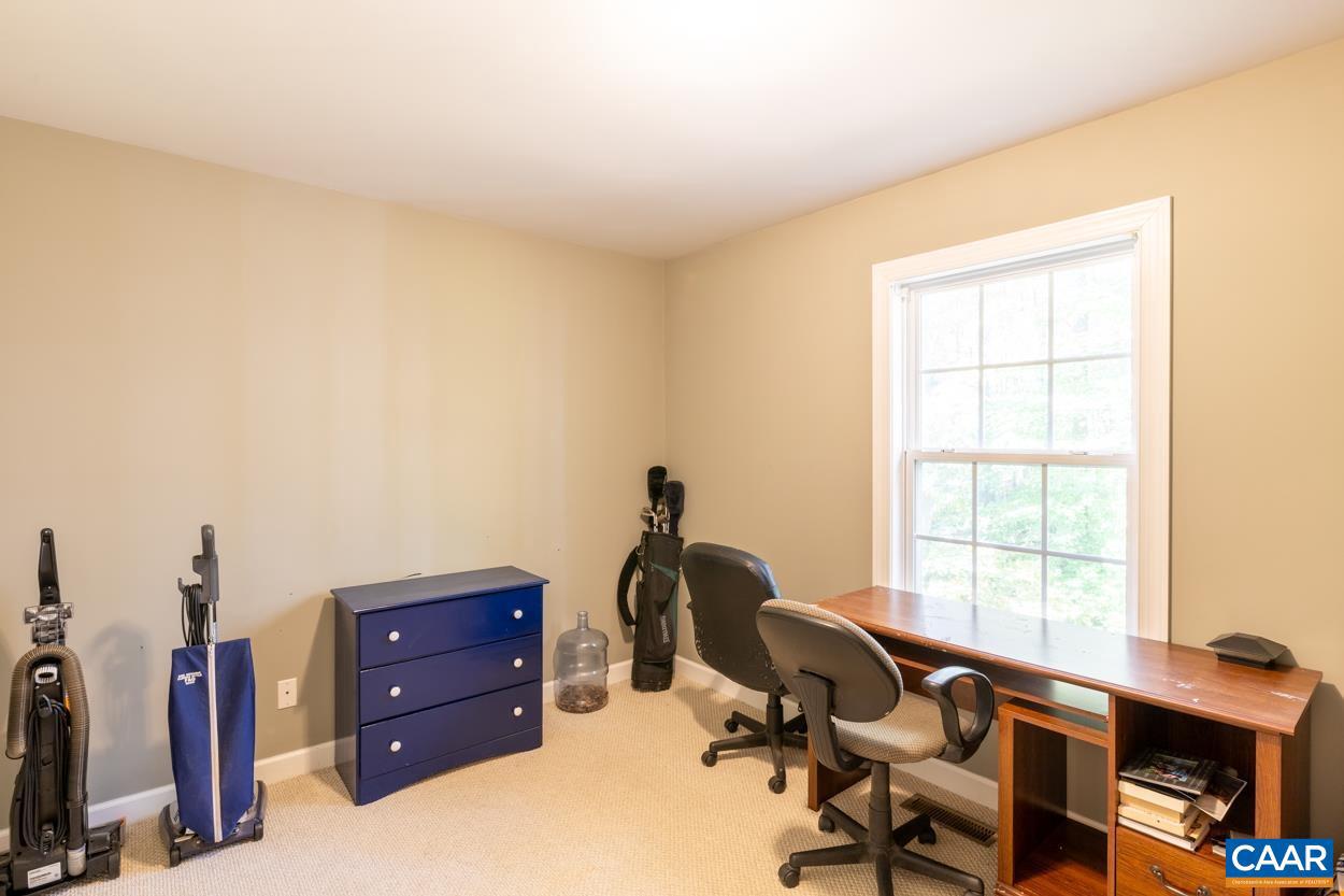 LAKE MONTICELLO - Residential