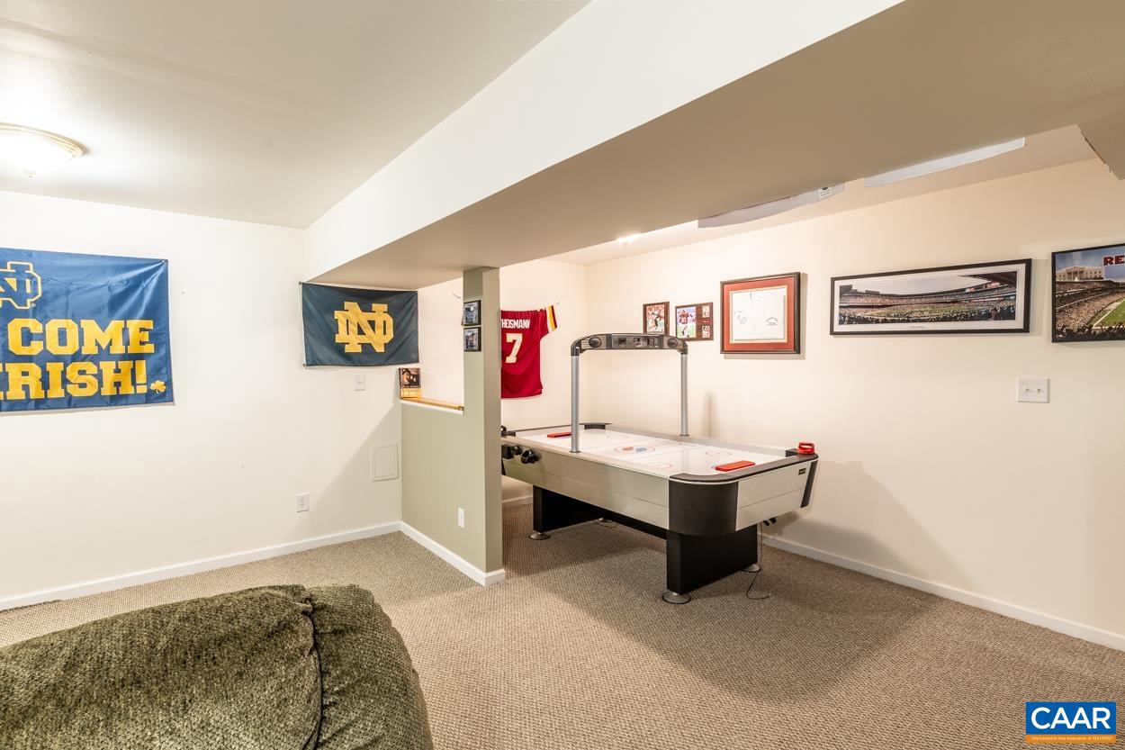 LAKE MONTICELLO - Residential