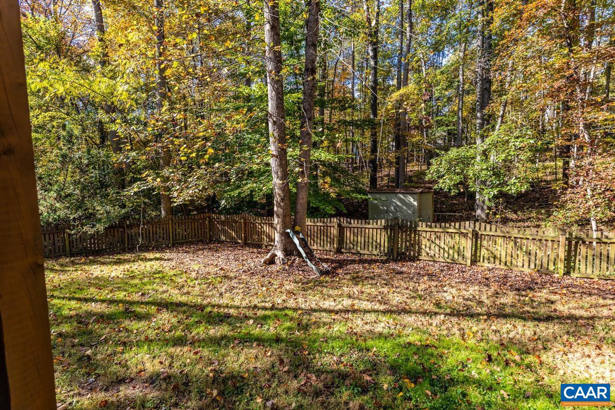 LAKE MONTICELLO - Residential