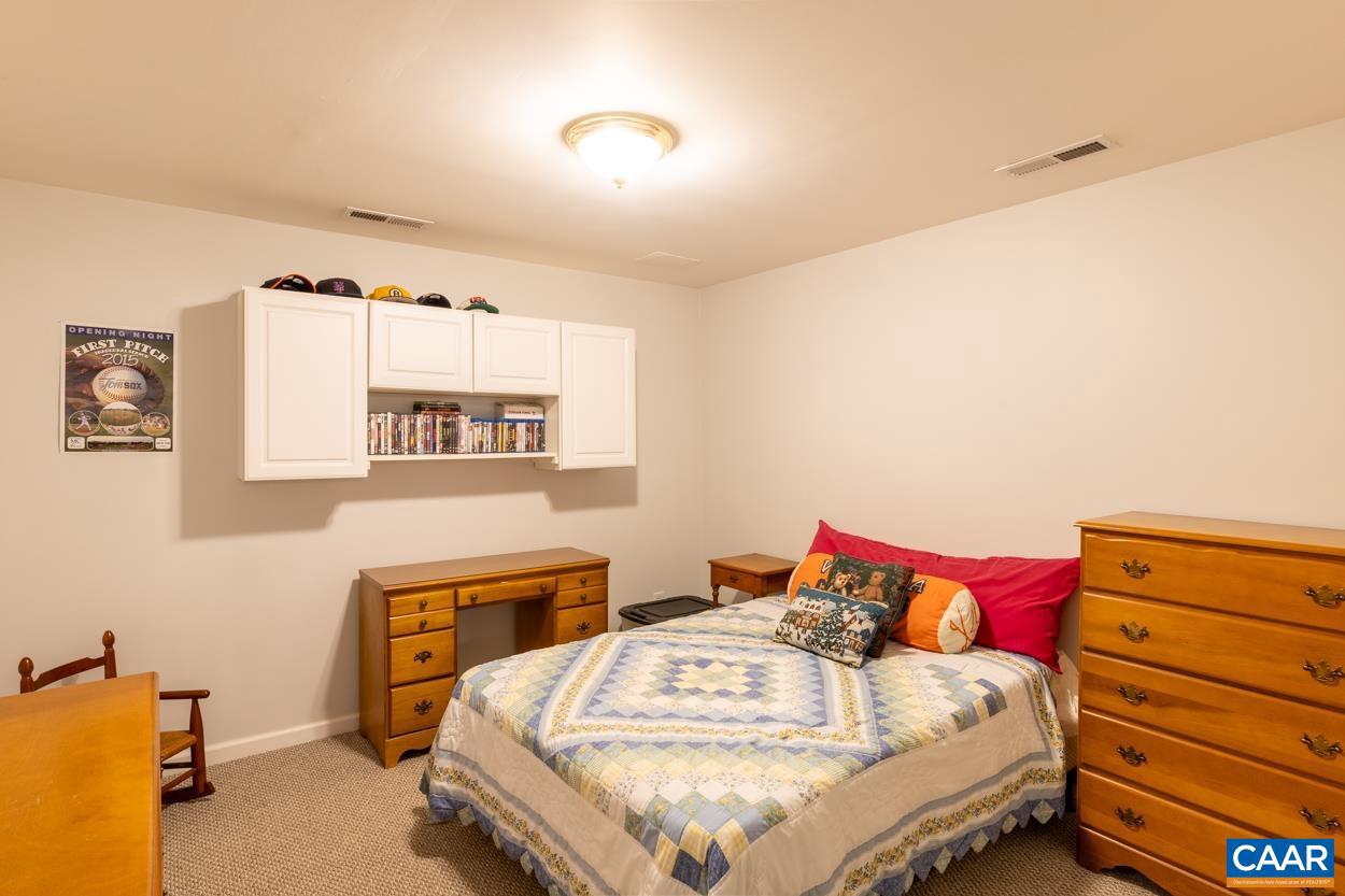 LAKE MONTICELLO - Residential