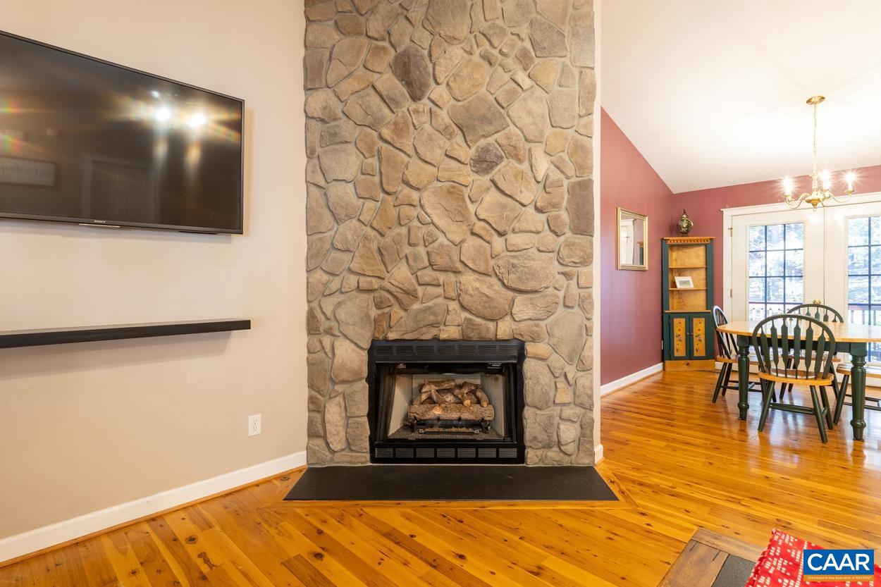 LAKE MONTICELLO - Residential