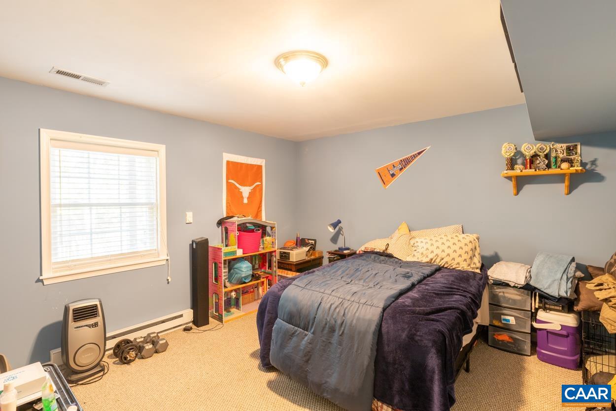 LAKE MONTICELLO - Residential