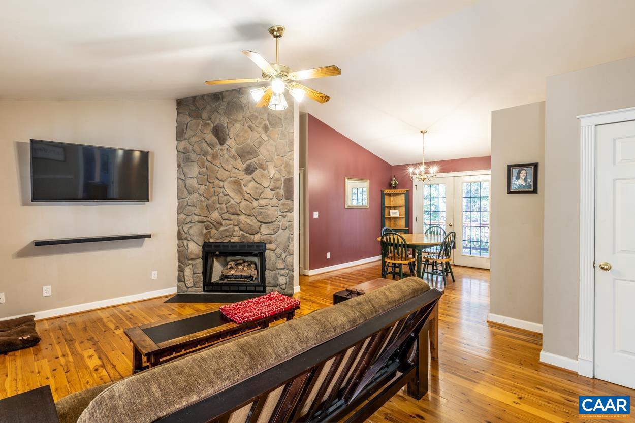 LAKE MONTICELLO - Residential