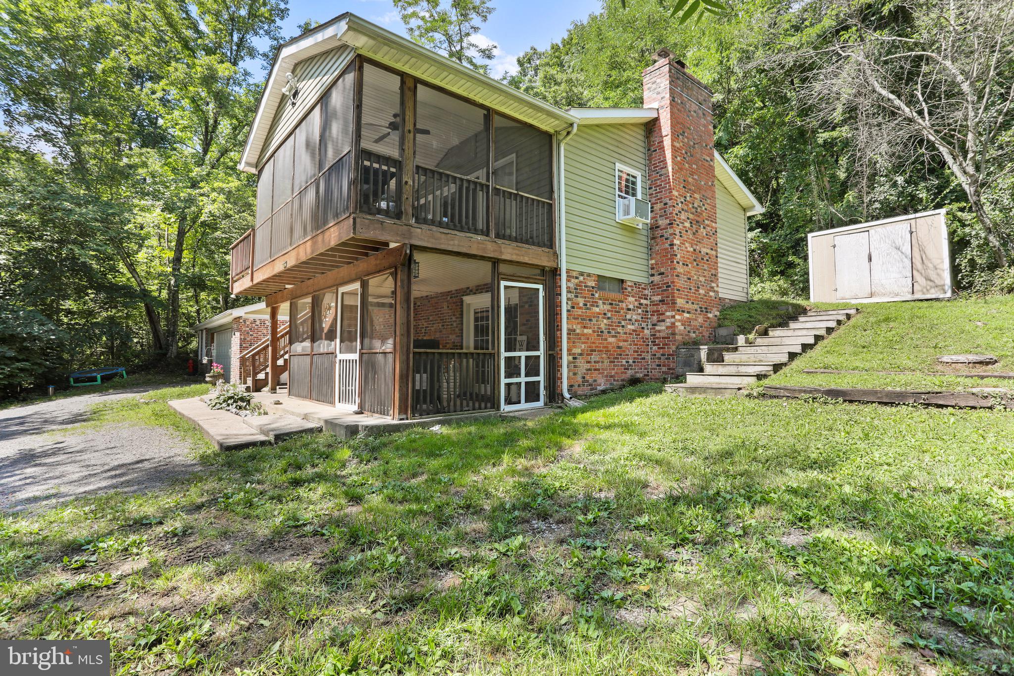 216 ENGLISH MUFFIN WAY