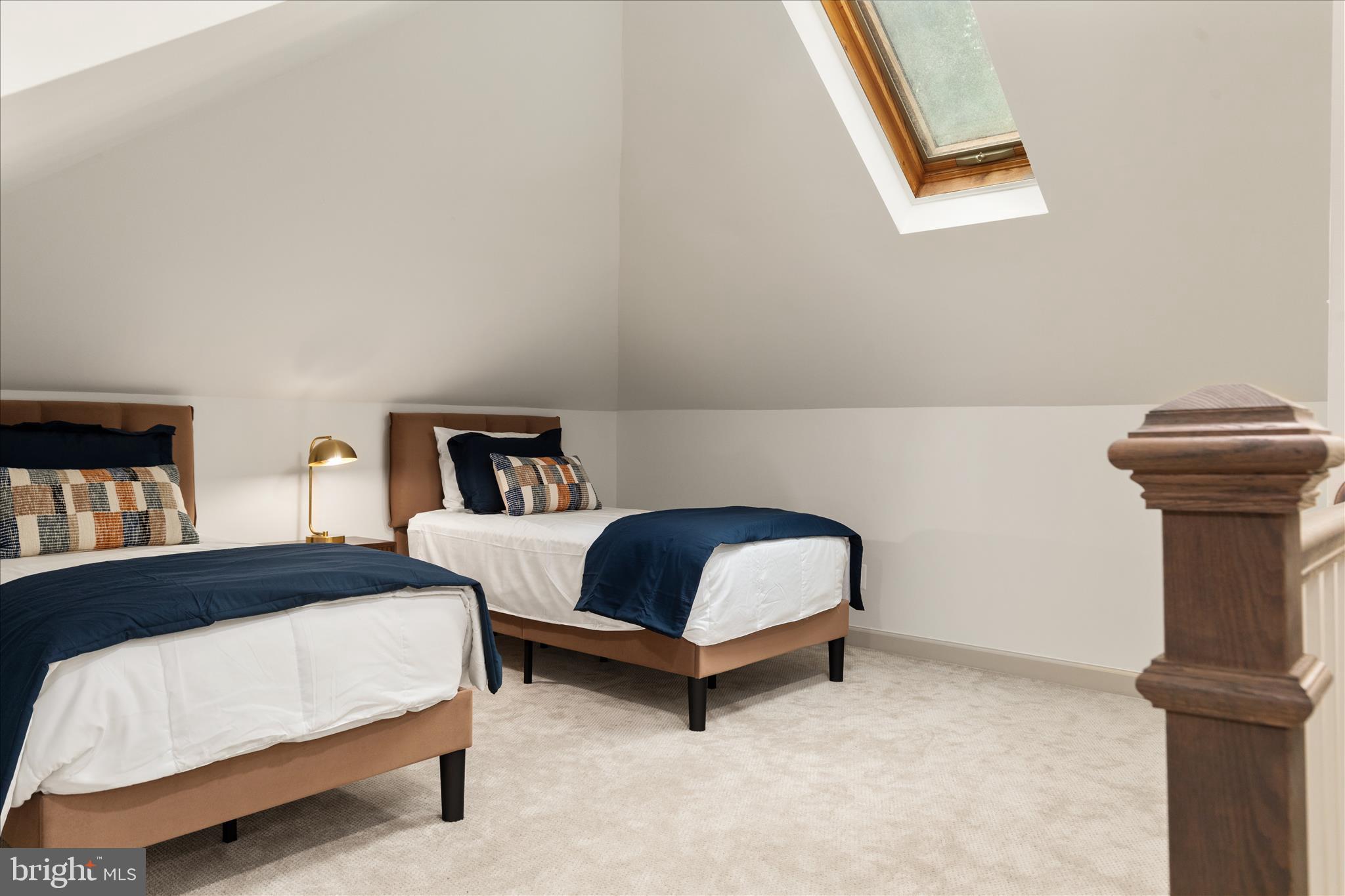 LAKEWOOD - Residential